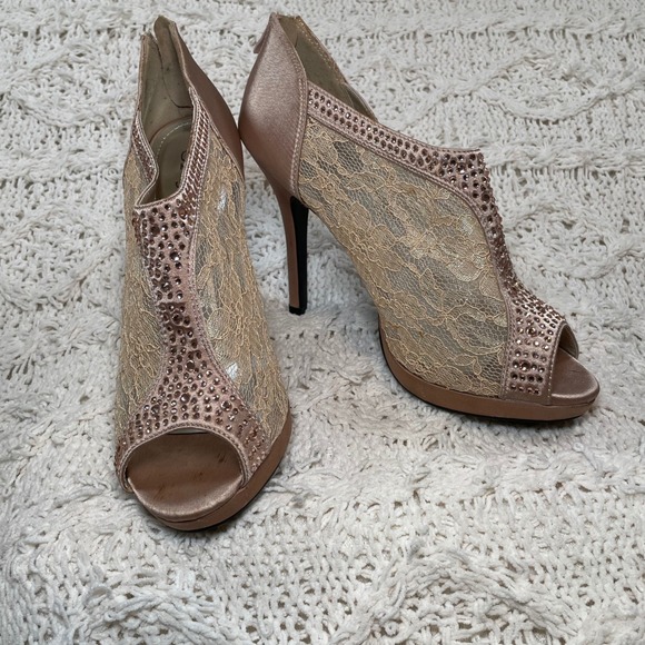 SNJ Shoes - SNJ Yael-6 Rose Gold Lace Rhinestone Peep Toe Platform Bootie‎ Heels Size 10